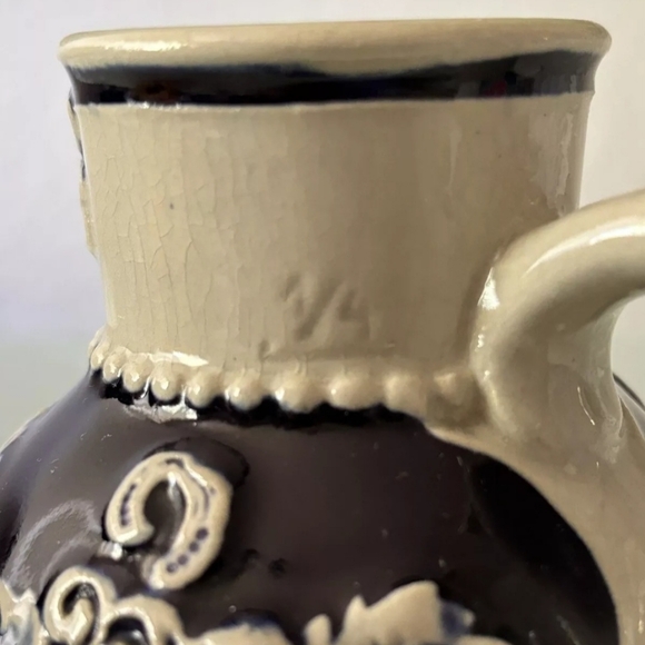 Vintage 1/4 Pitcher By Rothenburg #3458 Blue And White Stoneware - Picture 4 of 8